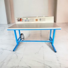 โต๊ะปฎิบัติการไฟฟ้า/อิเล็ดทรอนิก 